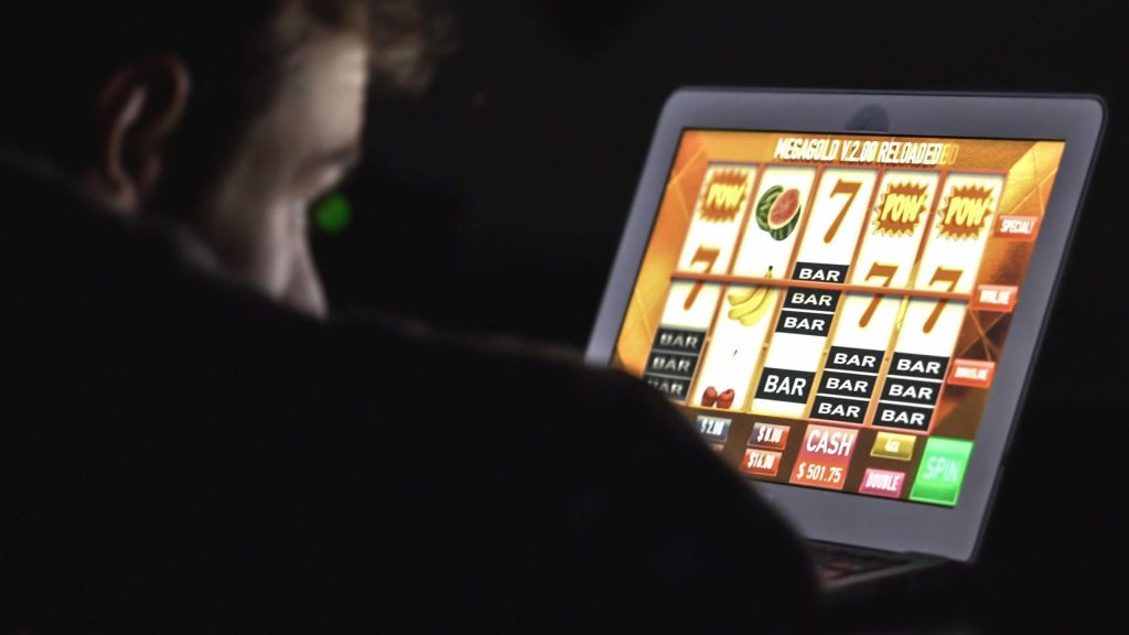 Personalization in Touchscreen Games